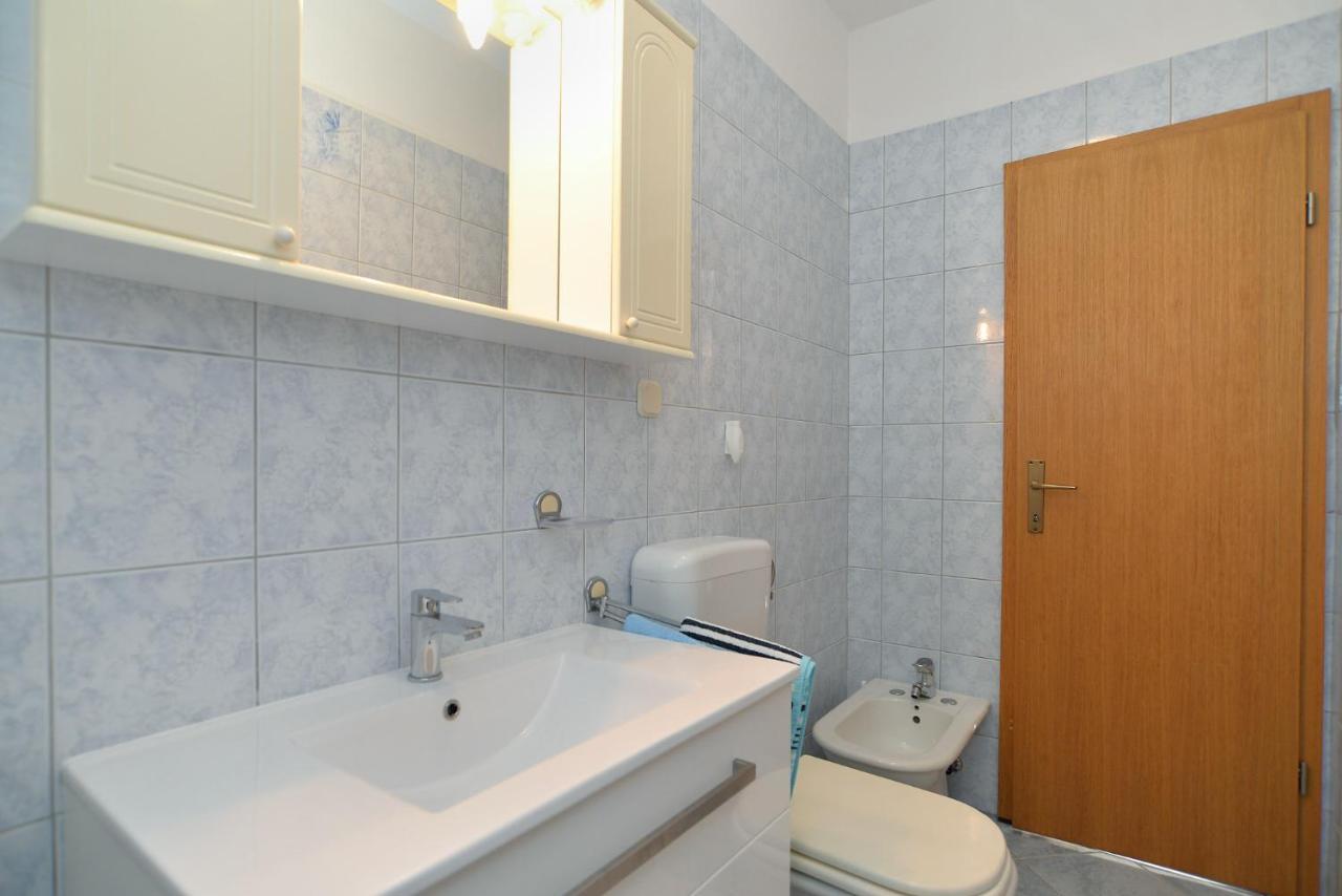 Apartments Vrcevan 811 梅杜林 外观 照片