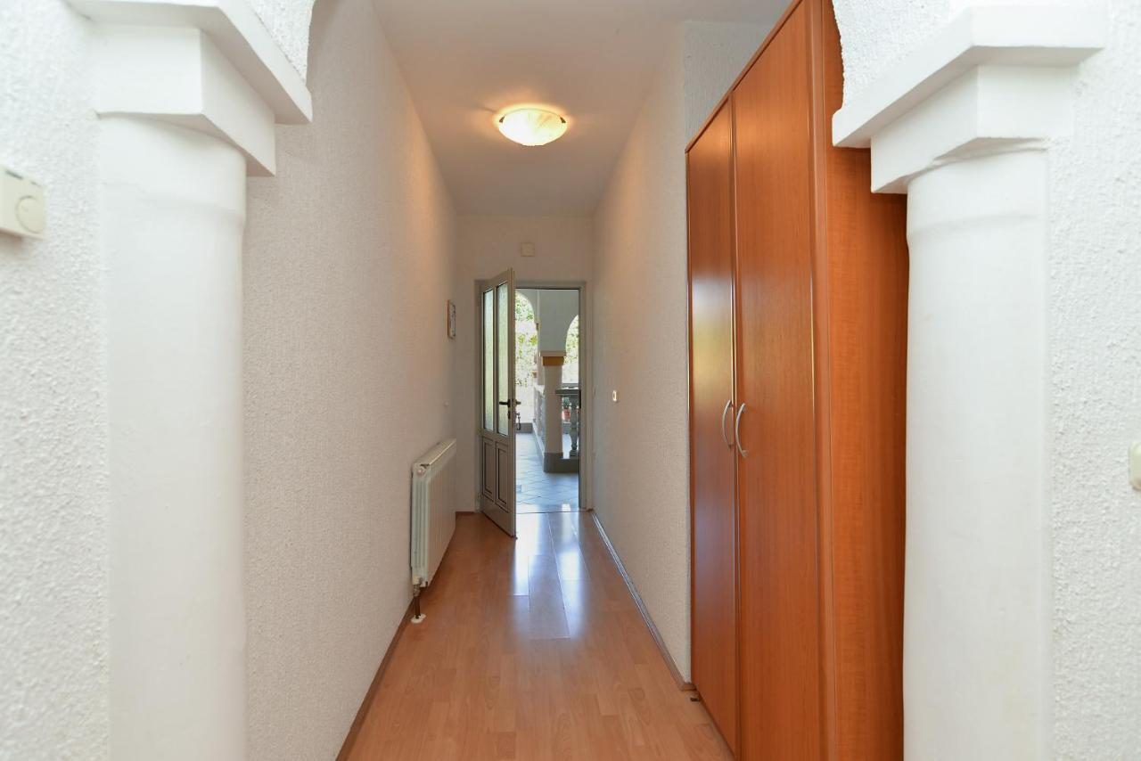 Apartments Vrcevan 811 梅杜林 外观 照片