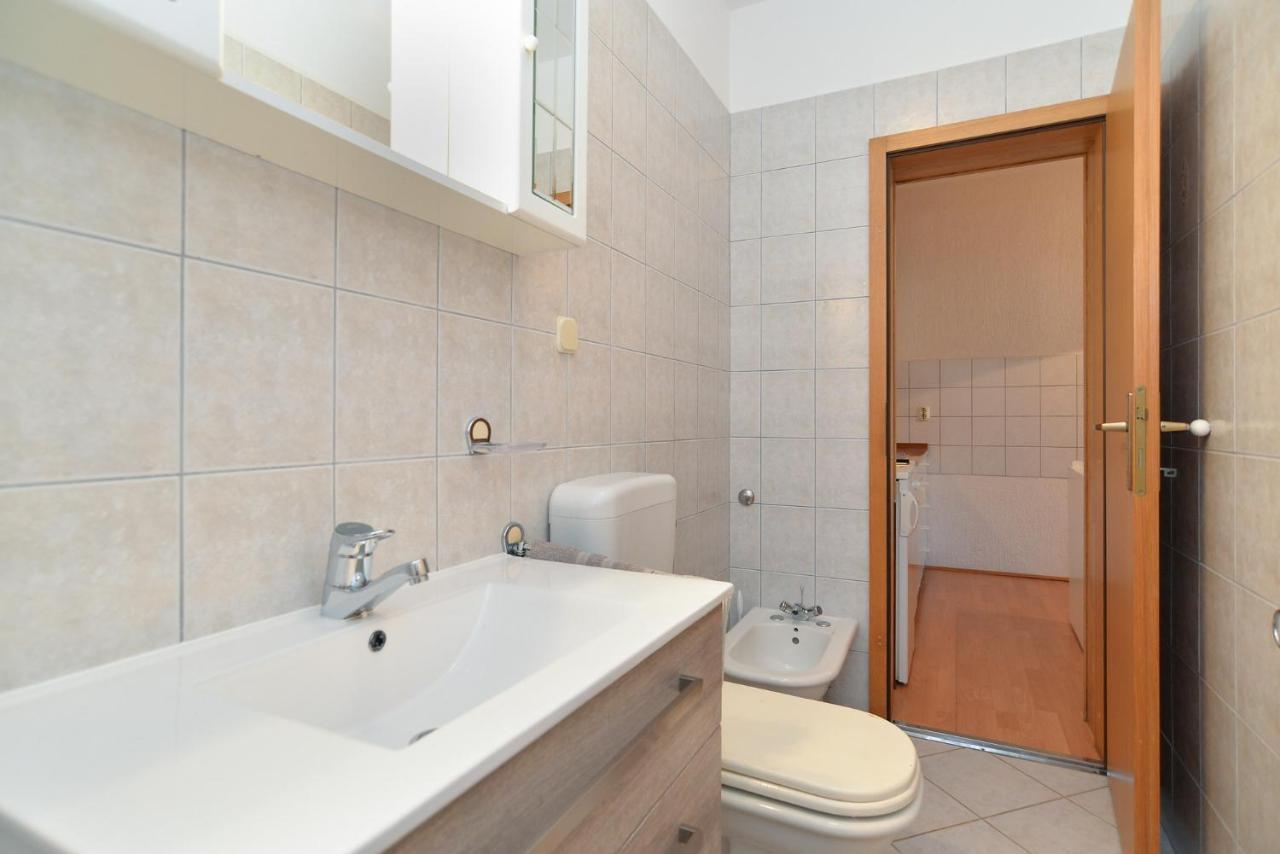 Apartments Vrcevan 811 梅杜林 外观 照片