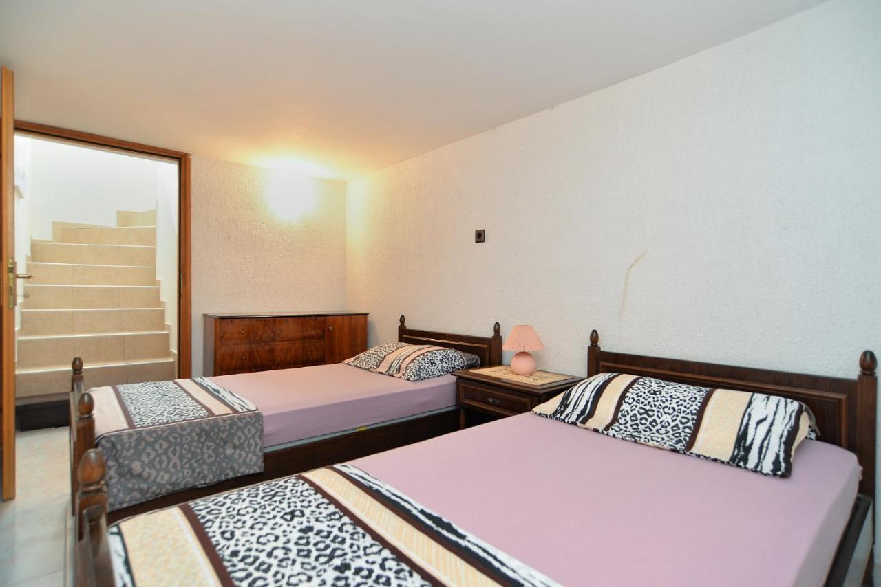 Apartments Vrcevan 811 梅杜林 外观 照片