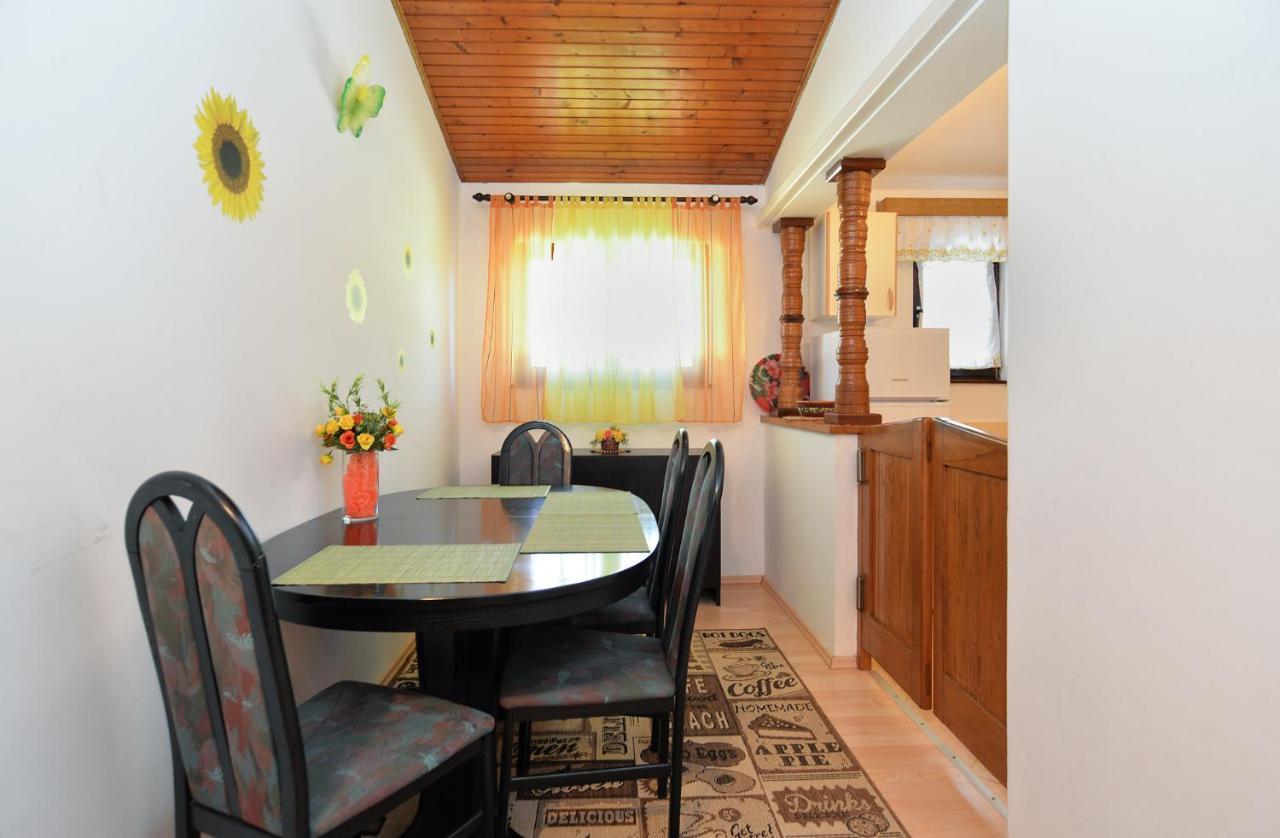 Apartments Vrcevan 811 梅杜林 外观 照片