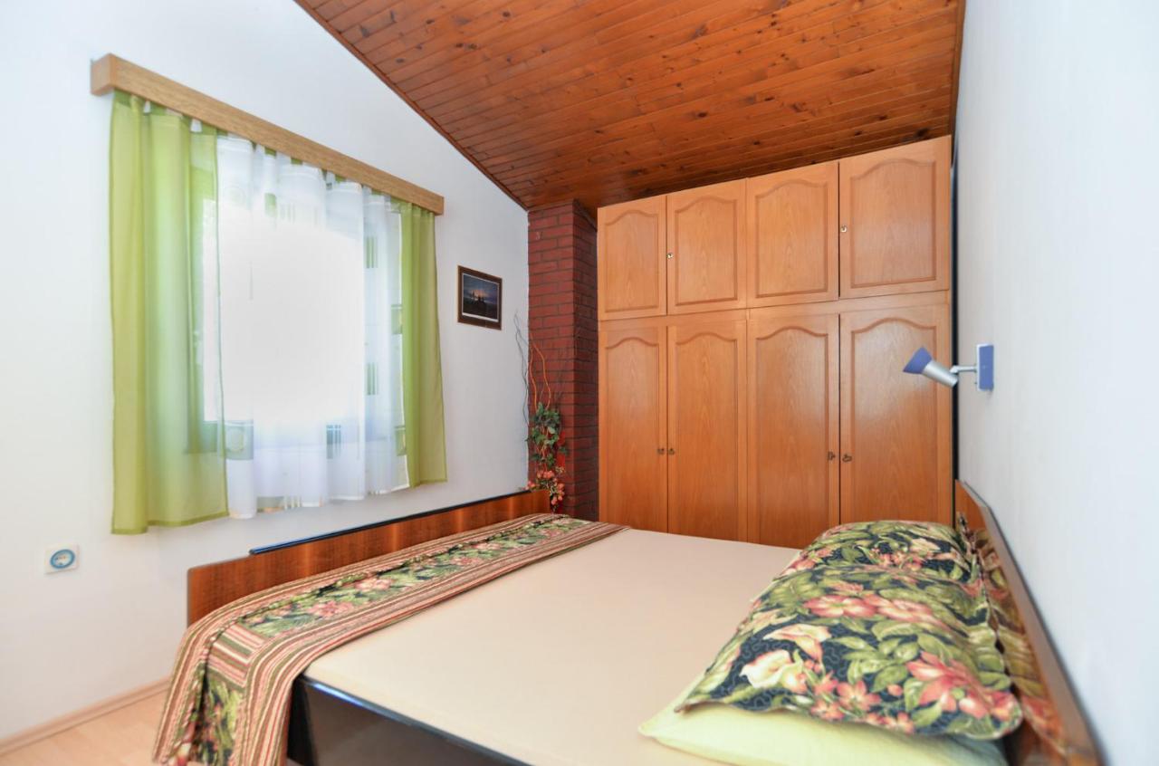Apartments Vrcevan 811 梅杜林 外观 照片