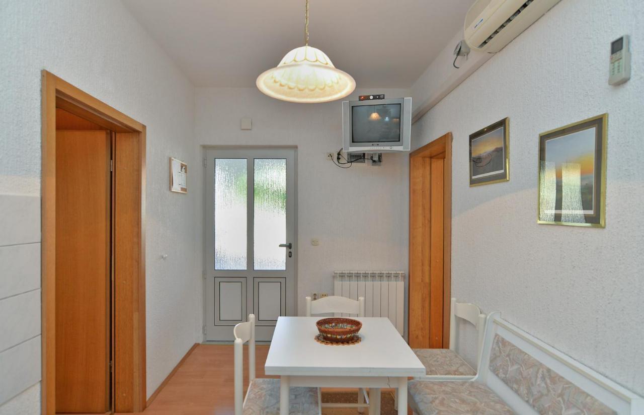 Apartments Vrcevan 811 梅杜林 外观 照片