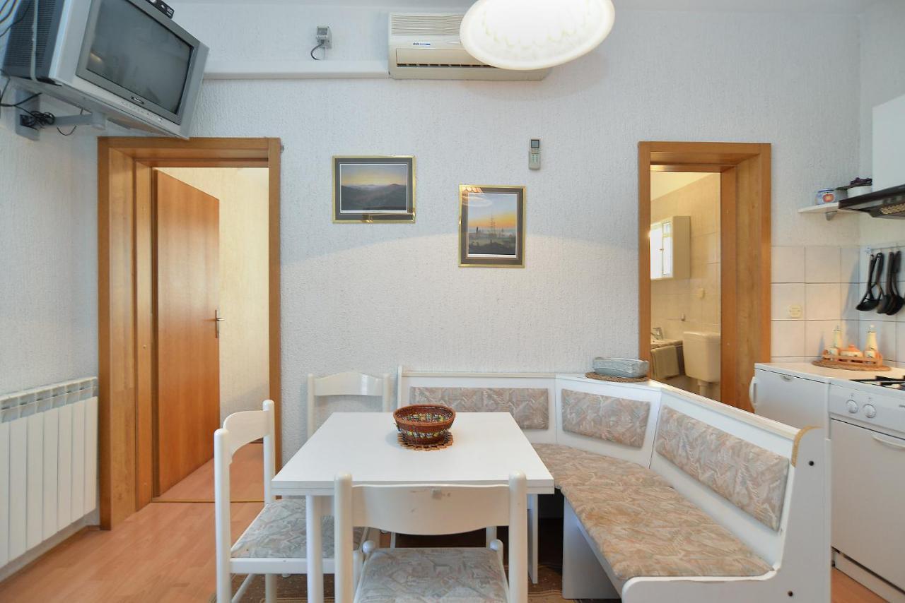 Apartments Vrcevan 811 梅杜林 外观 照片