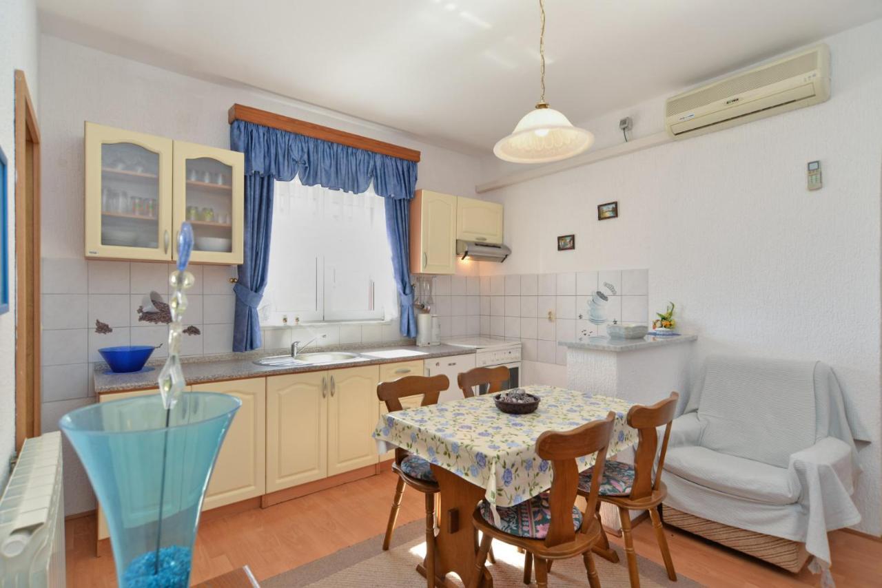 Apartments Vrcevan 811 梅杜林 外观 照片