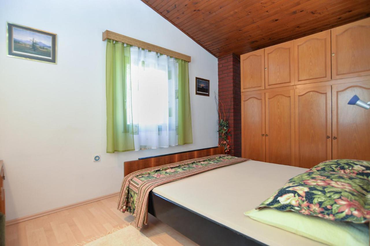 Apartments Vrcevan 811 梅杜林 外观 照片